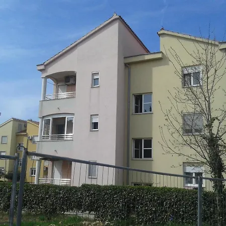 With A Parking Space - 14114 Апартаменты *