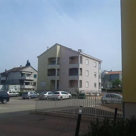 With A Parking Space - 14114 Διαμέρισμα Ζαντάρ